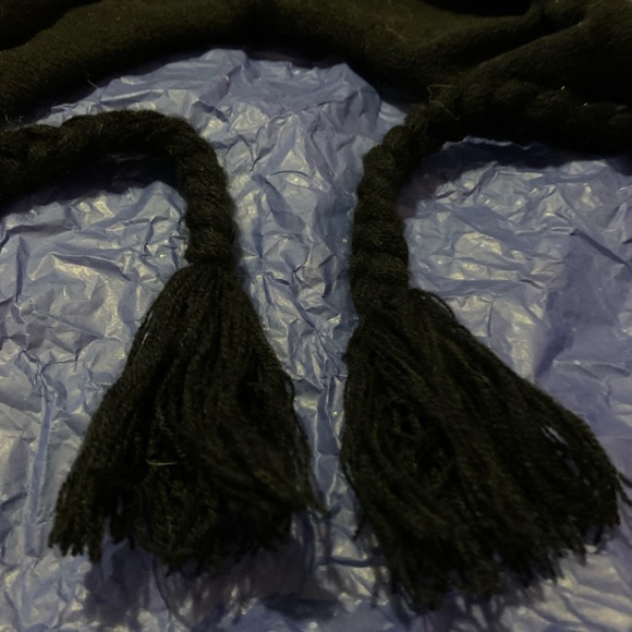 Knitted penguin hat 🐧 - Picture 4 of 5